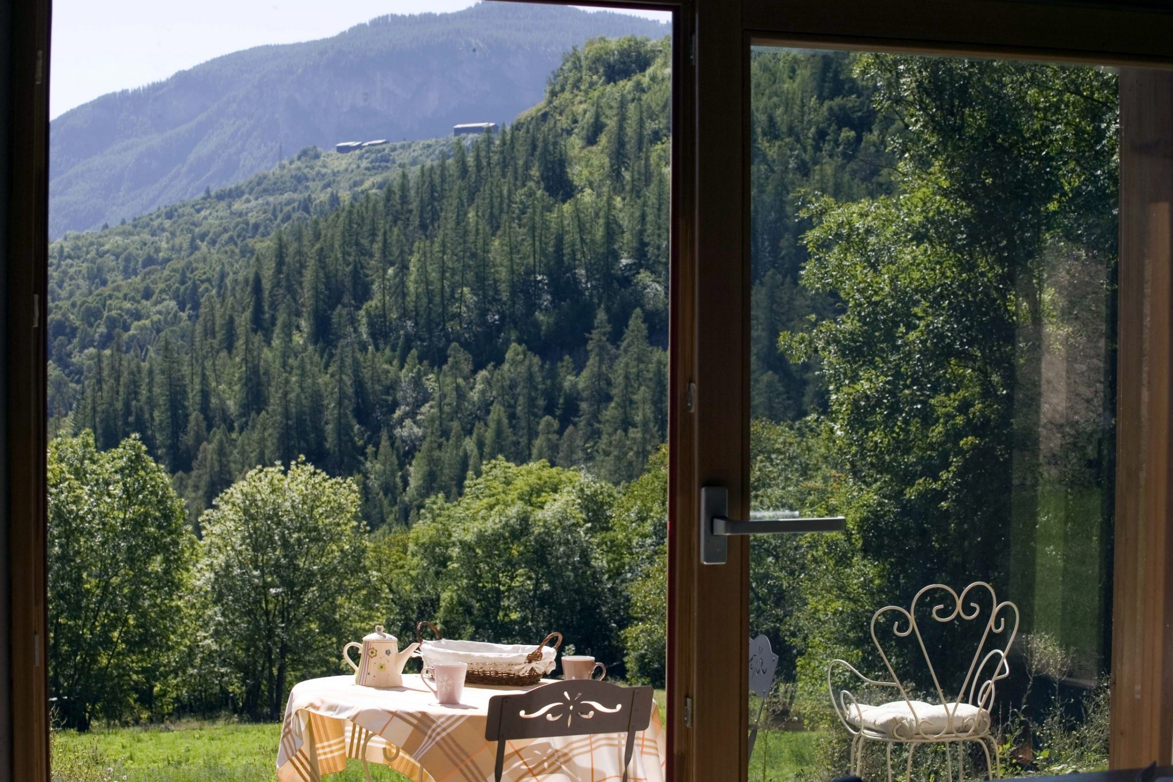 17-RebeccaTable jardin 03