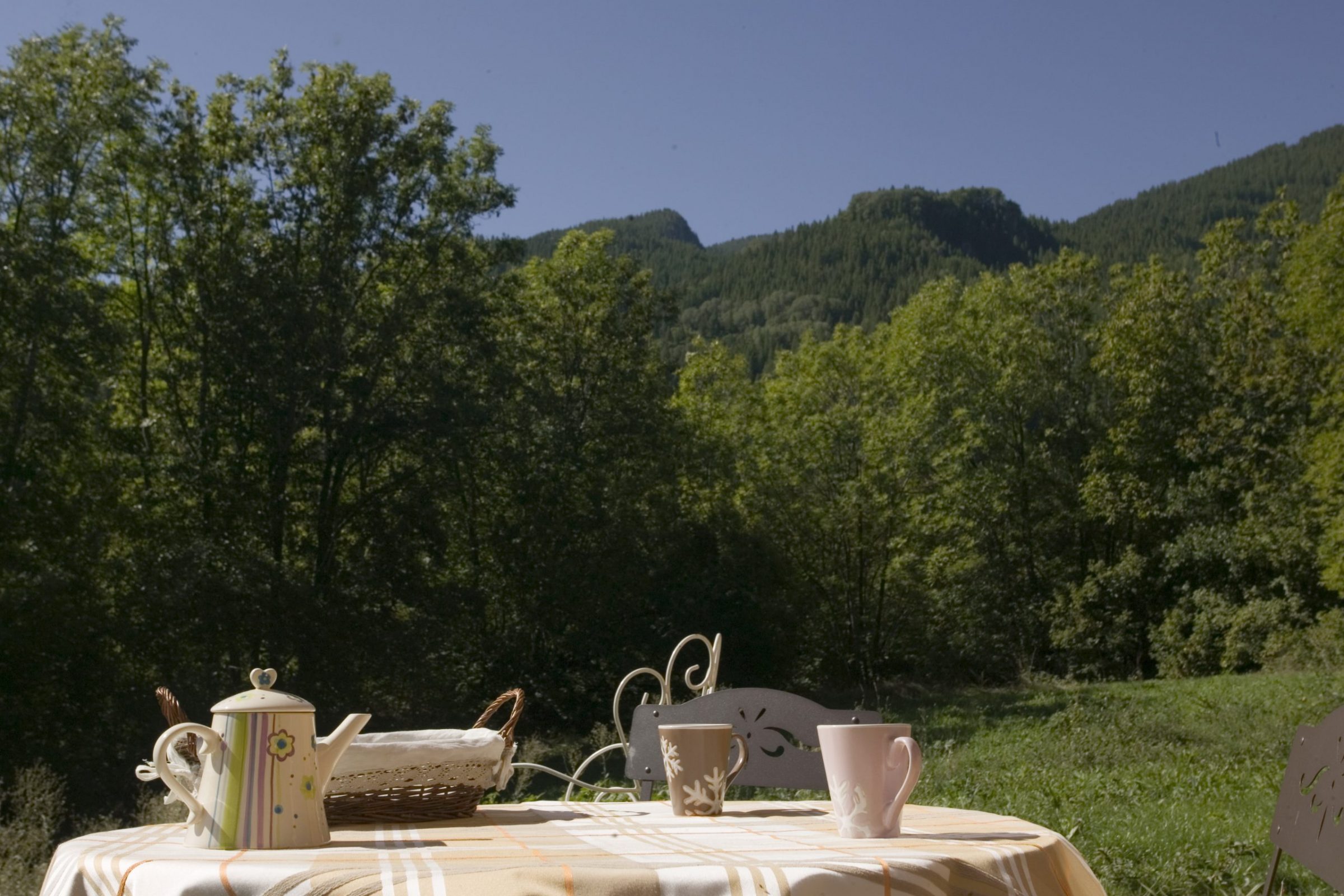 22-Rebeccatable extérieur01!